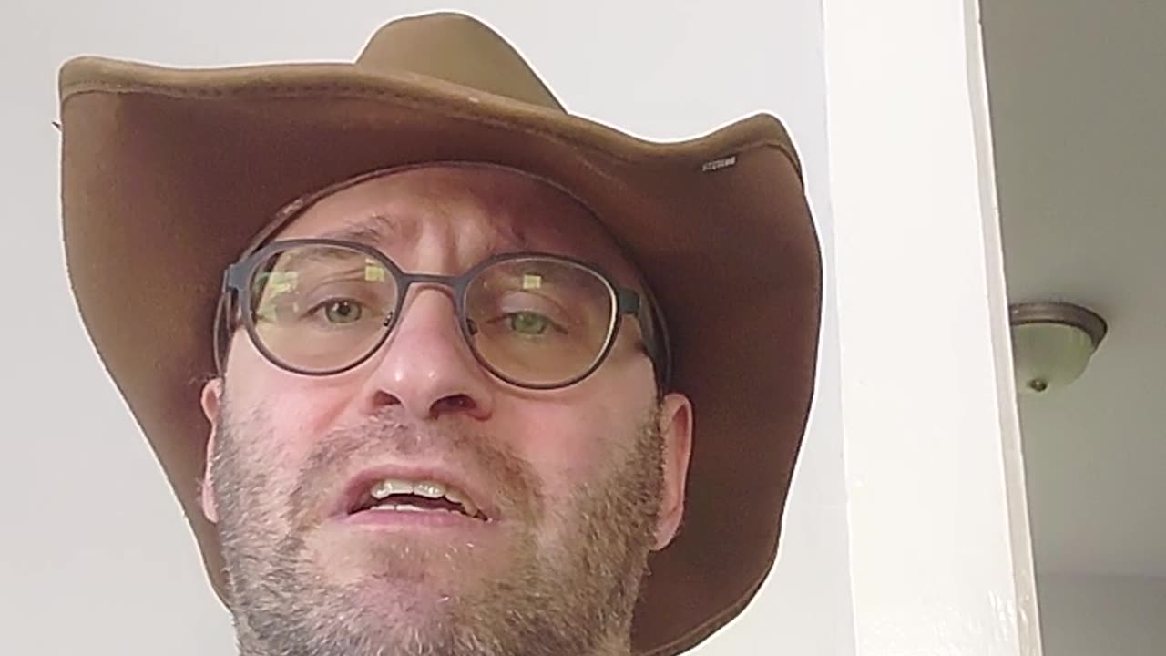 Nie ma trzeciej drogi.