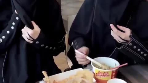 It doesn't seem very hygienic.