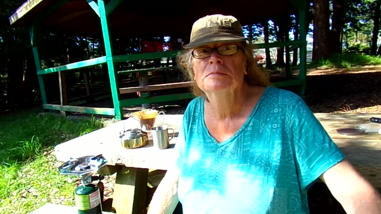A coffee break, the homeless here 4/4/25: