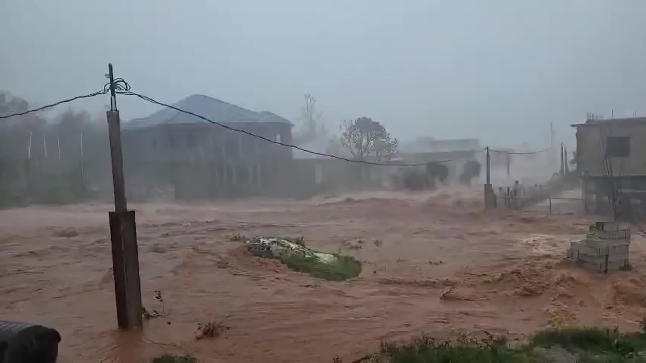 Flooding in Spalding village in Clarendon Parish, Jamaica as Hurricane Melissa makes landfall.