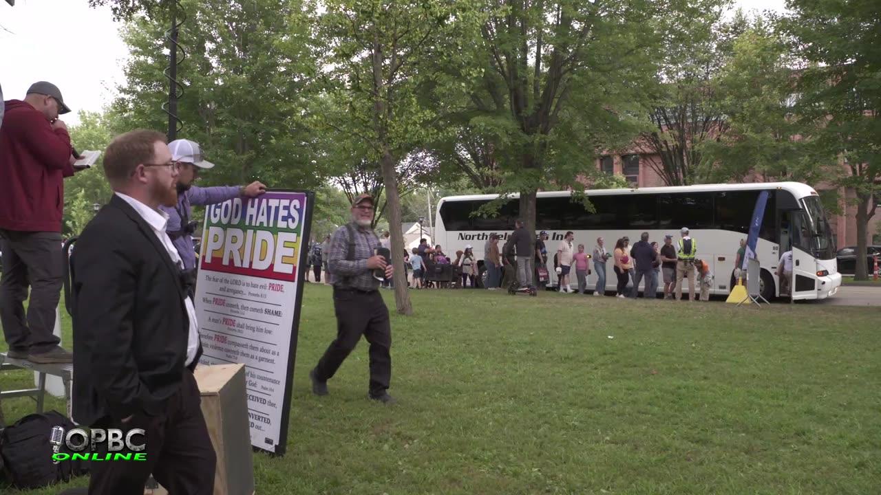 (Day 3) Preaching at the Minnesota State Fair