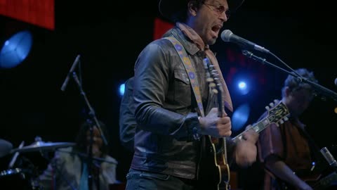 I Wanna Be Your Dog (The Stooges cover) with Tedeschi Trucks Band - Doyle Bramhall II (live)