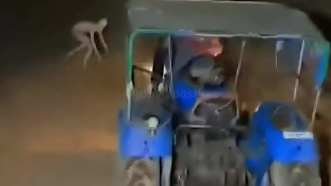 👽🤔 What In The World Is That?! UAP Footage Leaves Viewers Baffled! | TheTruthAbove