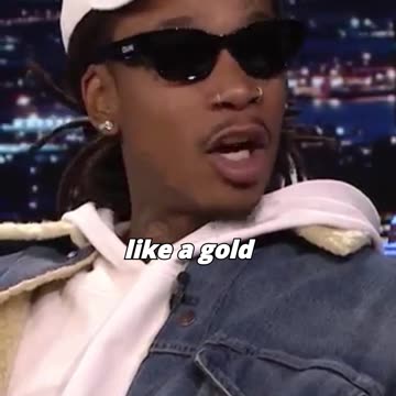 WizKhalifa smoked weed with MichaelPhelps： “He might have better lungs than Aquaman