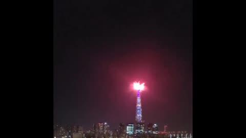 Une fissure est apparue dans le ciel