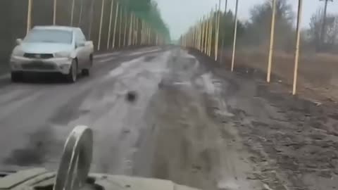 👀🇺🇦 On the logistics roads of AFU, so-called "life tunnels", completely protected