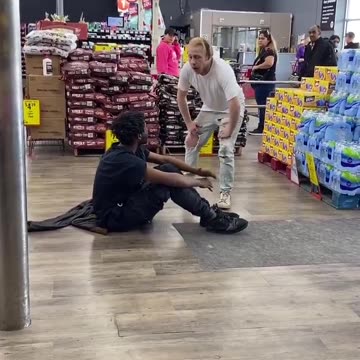A White man flips the script and humbles tarantula