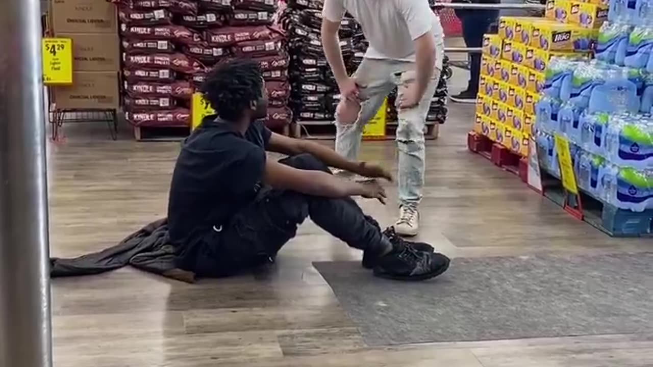 A White man flips the script and humbles tarantula