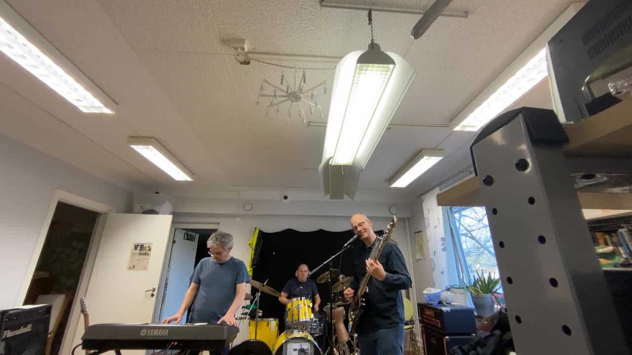The CrazyMEn - Things Don´t Work Like They Teach U 2 - Live in studio 17/04/2025 (432hz)