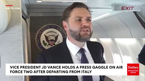 BREAKING NEWS: JD Vance Holds Press Gaggle On Air Force Two About Trump's Putin Call, Biden Cancer