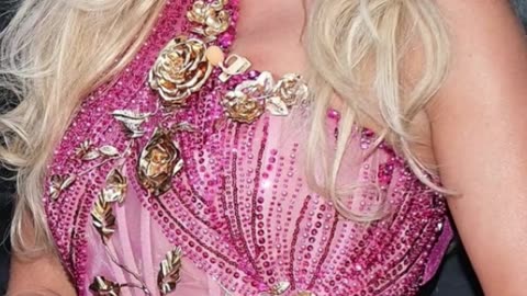 Carrie Underwood Faces Backlash Over Idol Return & Controversial Judging Salary - WorldEye
