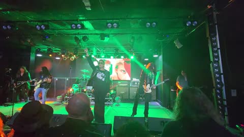 King of the hill ( live)