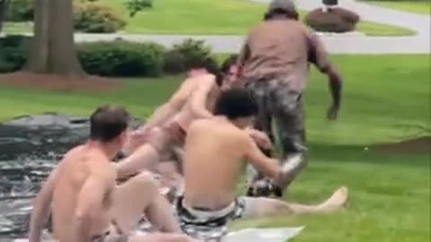 A UPS driver in Pennsylvania took a quick break from his route