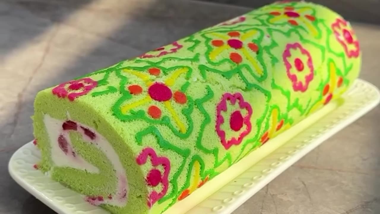Необычный и очень красивый рулет с рисунком🌷РЕЦЕПТ
