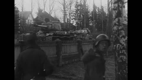 Lone Junkers Ju 87 G-2 Kanonenvogel takes out Soviet IS-2 Heavy Tanks in March 1945