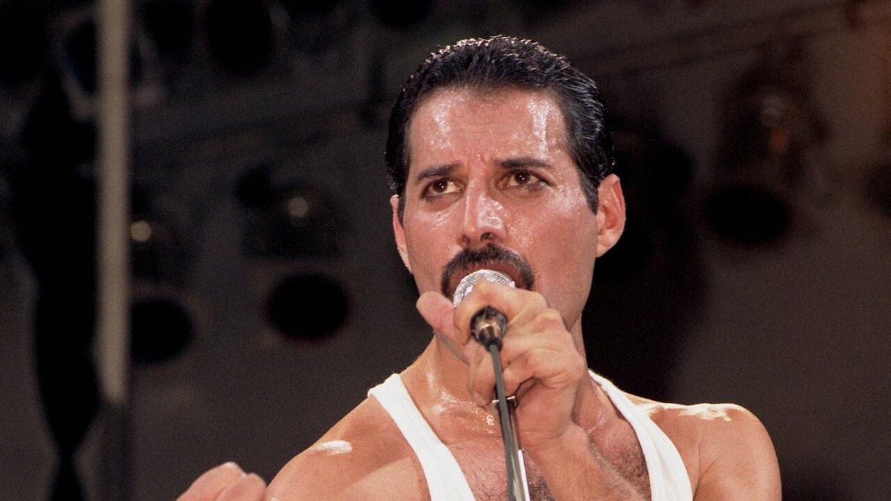 Sister Pays £3M for Mercury's Items