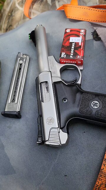 Jaguar Silencers CAS22T on my S&W Victory with Federal American Eagle 45gr Suppressor Subsonic Ammo