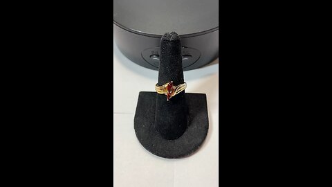 Mini-Vlog: Stop & Shop: Women’s Gold-Tone RING w/ Red Oval Gemstone Sz 7-7.5 (UGC) Sparkling!