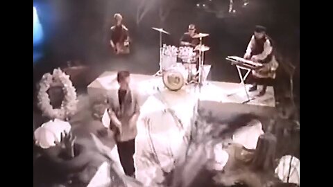 Kissing The Pink - One Step - 1986 - Music Video - 720p