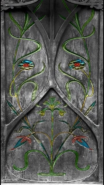 Floreciendo en la puerta