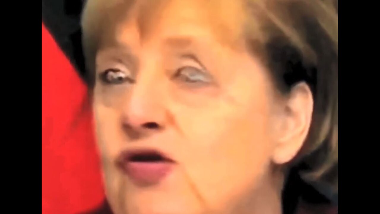 Shapeshifter 🔴 German Chancellor Merkel 🔴 Camouflage breaks down