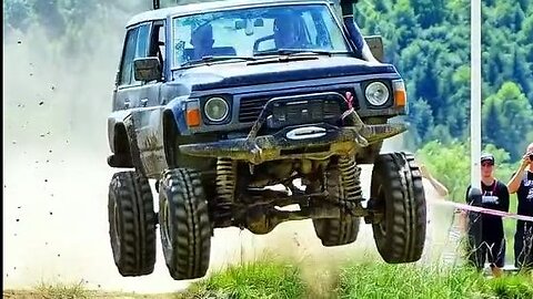 When gravity takes a coffee break ☕ 🚙💨