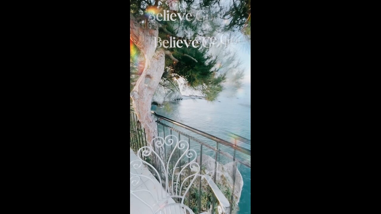 请复习这周经文 和祷告。 感谢主赐我们一切， 并且与我们同在。 阿门