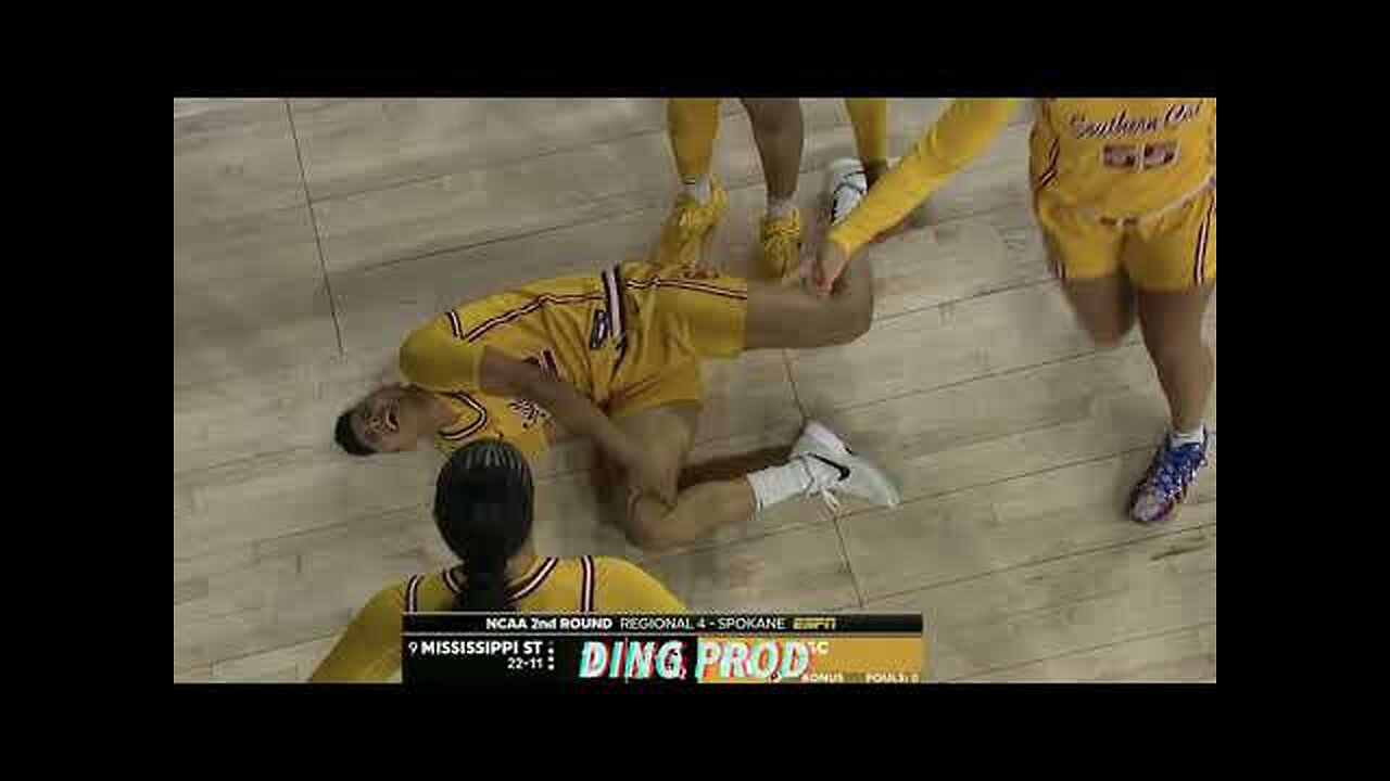 JUJU WATKINS GRUESOME LEG INJURY (CARRIED OFF COURT) MARCH MADNESS 2025 😭