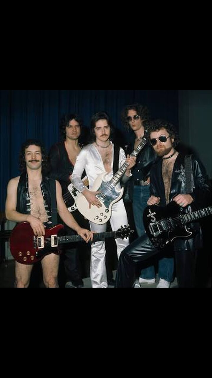 Cities On Flame ~ Blue Oyster Cult ( Live )