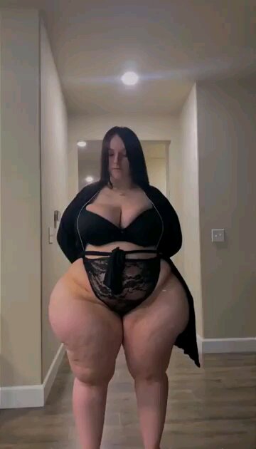 BBW BADDIE THICK