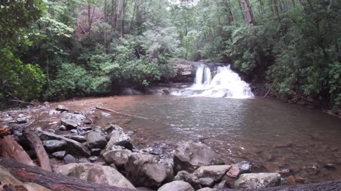 Relaxing Waterfall Scene – Mountain Hike in Helen, GA