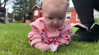 Baby Kayla Day 121 – First Time on the Grass! Sunny Day Belly Time ☀️🌿