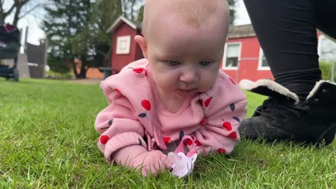 Baby Kayla Day 121 – First Time on the Grass! Sunny Day Belly Time ☀️🌿