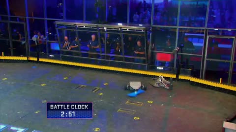 SPARKS_FLYING_EVERYWHERE___Beta_vs._Tombstone___BattleBots