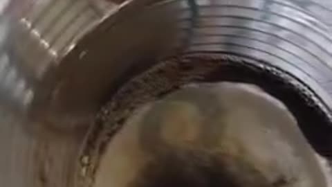 FRESHLY MELTED SNOW IN COLORADO IS FULL OF 6RAPHENE 0XIDE AKA FERROFLUID ⚫🤨 .