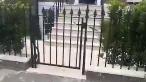Usual suspects walk into random peoples houses ...... illegally.. and film it