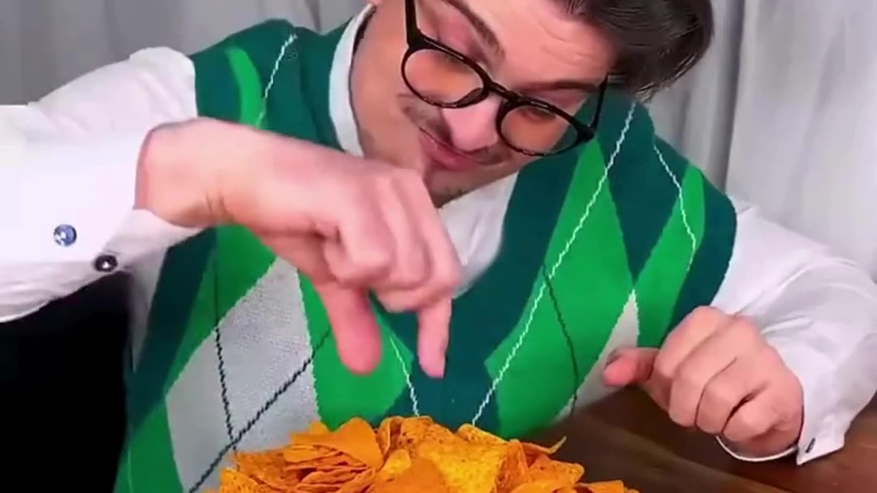 NACHO CHIPS