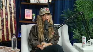 Halloween or Biscuit Battles? - Lainey Wilson and Theo Von #halloween #trickortreating
