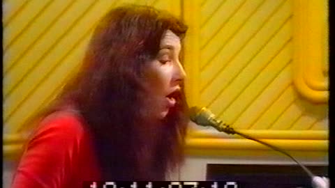 Kate Bush - Kashka From Baghdad = Ask Aspel 1979