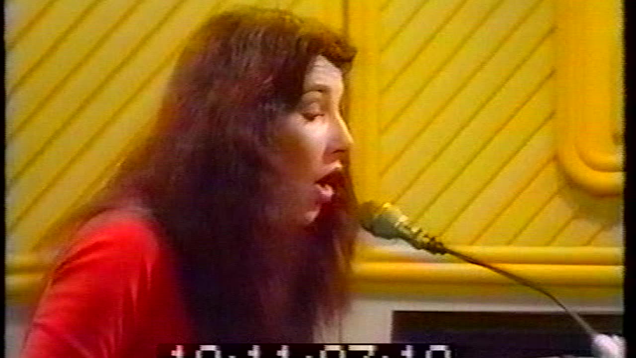 Kate Bush - Kashka From Baghdad = Ask Aspel 1979
