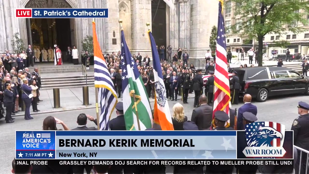 LIVE IN NYC: HONOR GUARD CARRIES CASKET