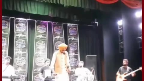 Live Punjabi-Folk Fusion Cover: “Jiya Dhadak” by Jaswinder
