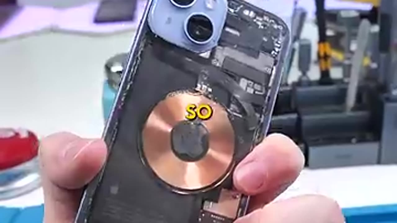 Shocking: APPLE SERIALIZED THE IPHONE 14's BACK GLASS..? #Shorts