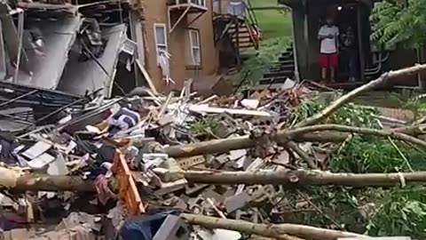 4 dead, 4 missing after West Virginia floods; building partially collapses in Fairmont