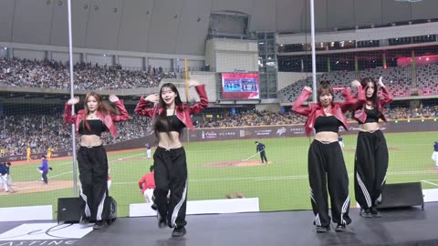 Cheerleading Dance | Passionate Support at the Baseball Stadium | Energetic Performance
