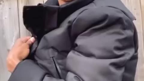 “Intruder Thought He Was Slick… The House Owner Said ‘Not Today!’ 😂🏠”