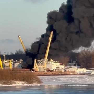 Ship Explodes Inside Nizhny Novgorod Shipyard in Russia