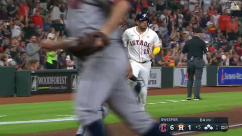 José Altuve superó a una leyenda y tiene en la mira a otra
