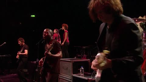 Steel Bars - Michael Bolton (live)