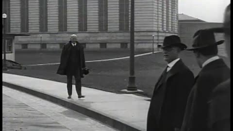 [STOCK NEWSREEL EXCERPTS] - [STOCK NEWSREEL EXCERPTS] - cbs-cbswwi-147